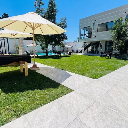Tu Paraiso Jim Villa